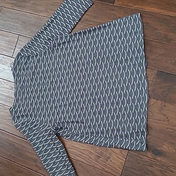 Kim Rogers Grey & White Long Sleeve Top with Silver Threading size XL - Picture 2 of 7
